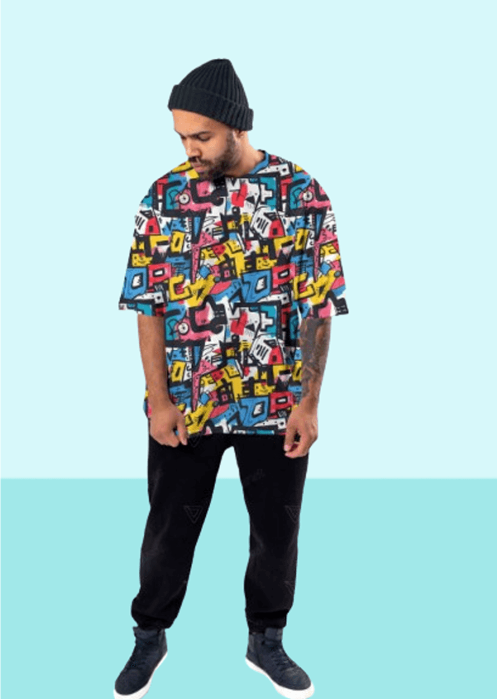UM GRAFFITI OVERSIZED FIT T-SHIRT - Image 2